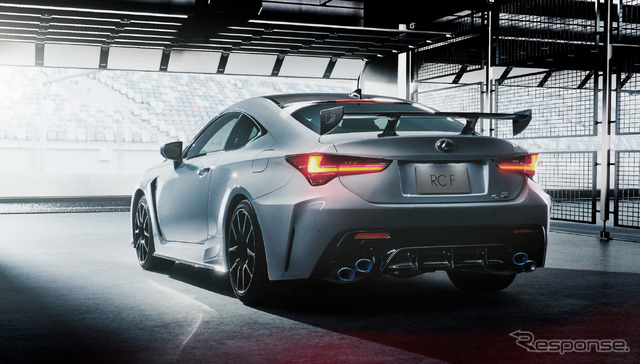 レクサス RC F 特別仕様車 エンスージアスト(ホワイトノーヴァガラスフレーク)