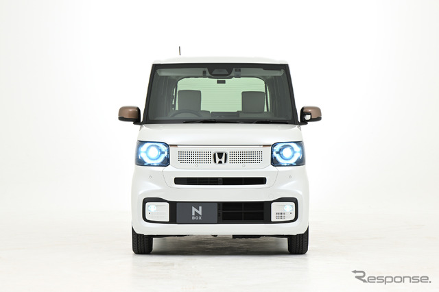 ホンダ N-BOX 純正アクセサリー装着車