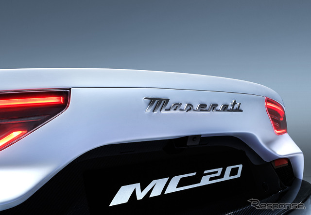 マセラティ MC20