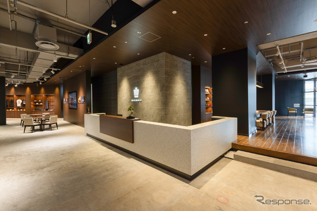 THE CROWN 福岡