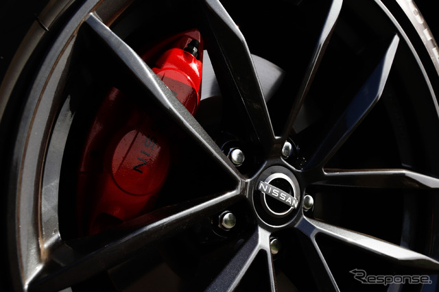 日産 フェアレディZ Version ST