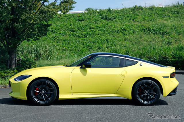 日産 フェアレディZ Version ST