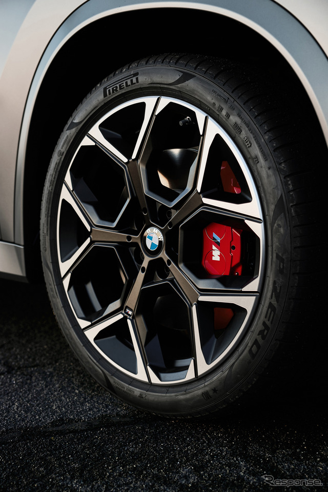 BMW X1 新型の「M35i xDrive」(参考)