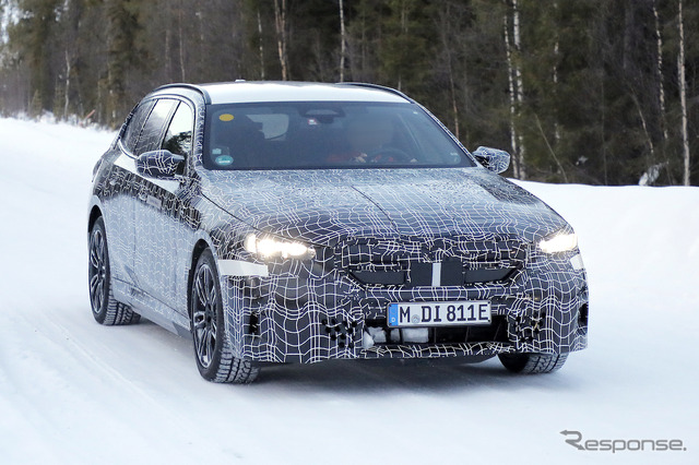 BMW 5シリーズツーリング 次期型プロトタイプ(スクープ写真)