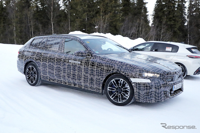 BMW 5シリーズツーリング 次期型プロトタイプ(スクープ写真)