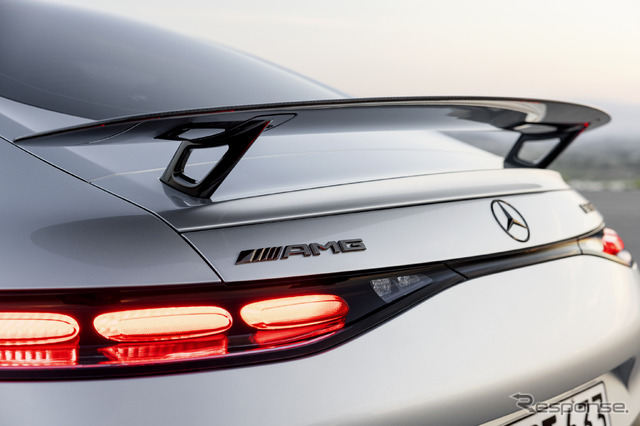 メルセデスAMG GT 新型の「63 4MATIC+クーペ」