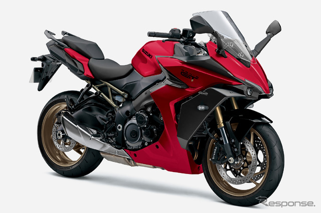 スズキ GSX-S1000GT(キャンディダーリングレッド)