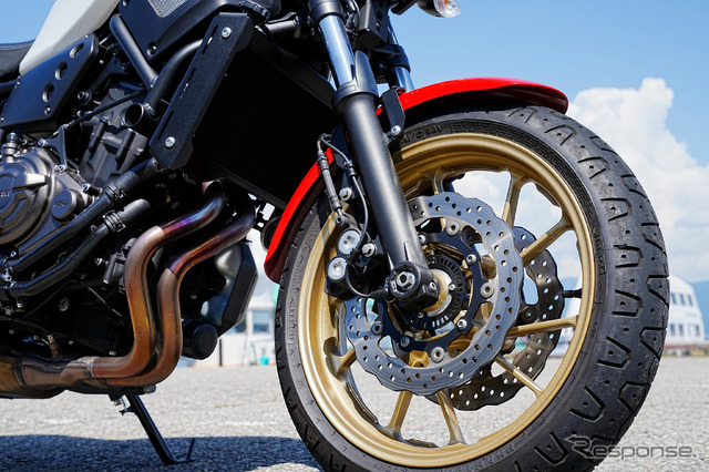 カスタム前のヤマハ XSR700