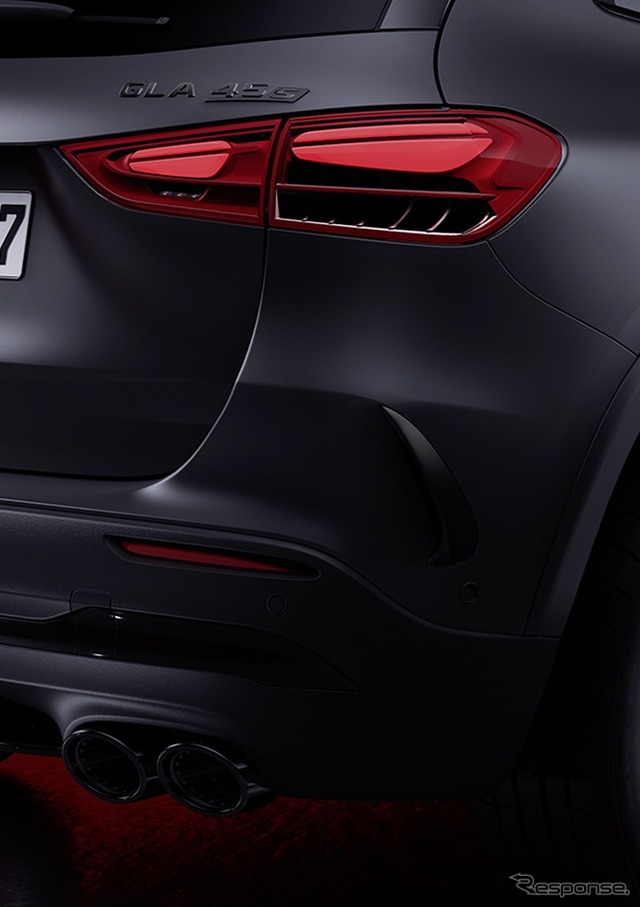 メルセデスAMG GLA 45 S 4MATIC+ 改良新型
