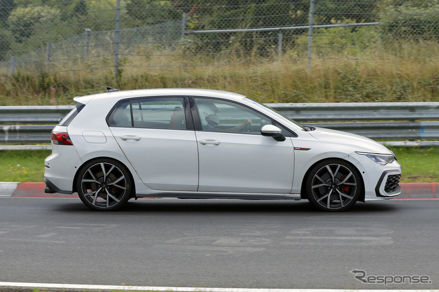 VW ゴルフ GTI 改良新型プロトタイプ(スクープ写真)