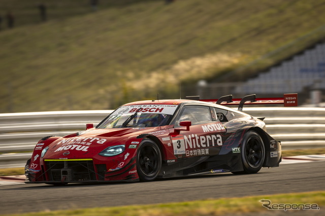 3位の#3 Niterra MOTUL Z(千代勝正/高星明誠)