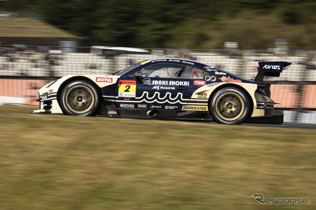 GT300クラス2位の#2 muta Racing GR86 GT(堤優威/平良響/加藤寛規)