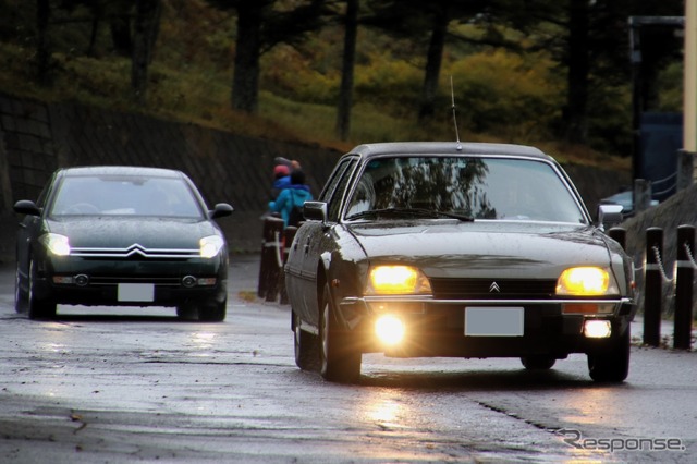 続々と来場するフランス車たち