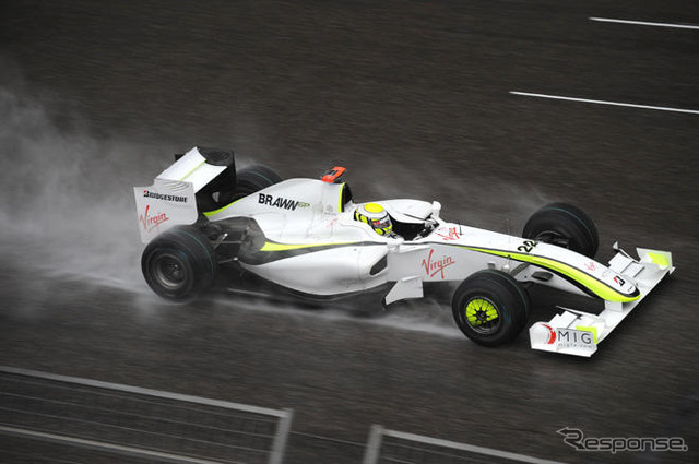 【F1中国GP】決勝…雨の中、レッドブルが1-2