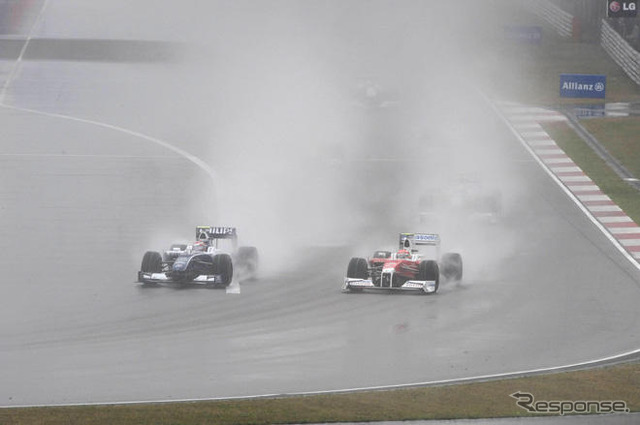 【F1中国GP】決勝…雨の中、レッドブルが1-2