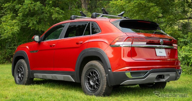 VW アトラス・クロススポーツ 改良新型の「ベースキャンプ」アクセサリー装着車