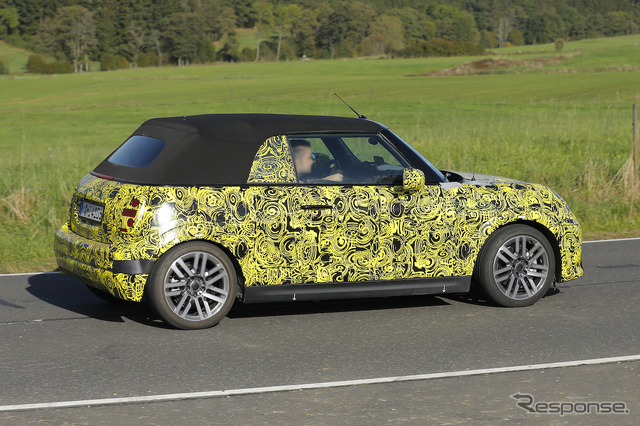 MINI カブリオレ 改良新型プロトタイプ(スクープ写真)