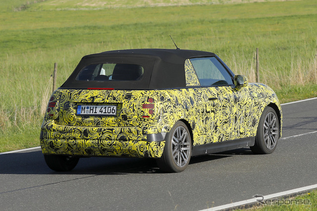 MINI カブリオレ 改良新型プロトタイプ(スクープ写真)