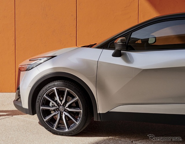 トヨタ C-HR 新型のPHEVの「GR SPORT」