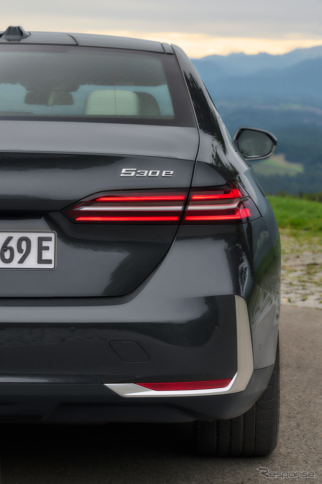 BMW 5シリーズ・セダン 新型のPHEV「530e」