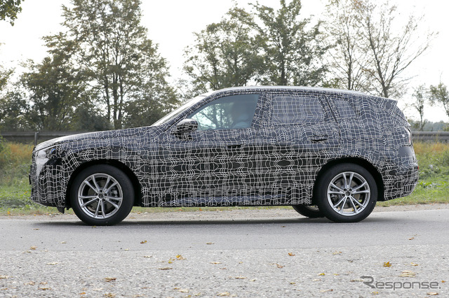 BMW X3 次期型プロトタイプ(スクープ写真)