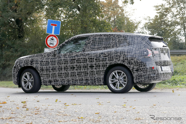 BMW X3 次期型プロトタイプ(スクープ写真)