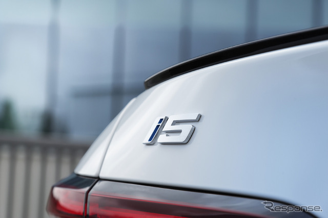 BMW i5 の「M60 xDrive」