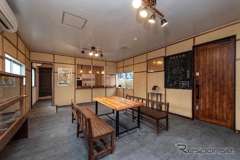 ばすてい:旧案内所建物