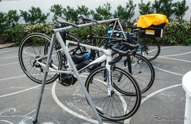YPJオーナーの愛車たち。思い思いのカスタムが施されている。