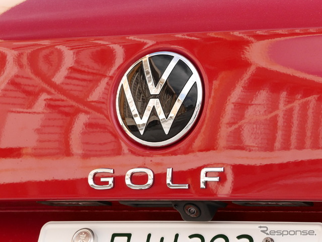 VW ゴルフ ヴァリアント eTSIスタイル