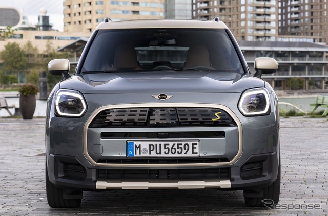 MINI カントリーマン(クロスオーバー)新型のEV