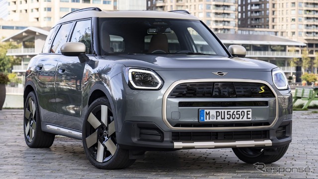 MINI カントリーマン(クロスオーバー)新型のEV