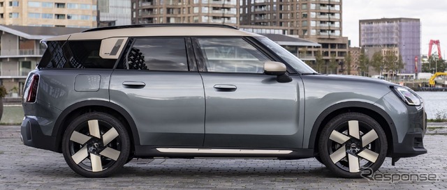 MINI カントリーマン(クロスオーバー)新型のEV