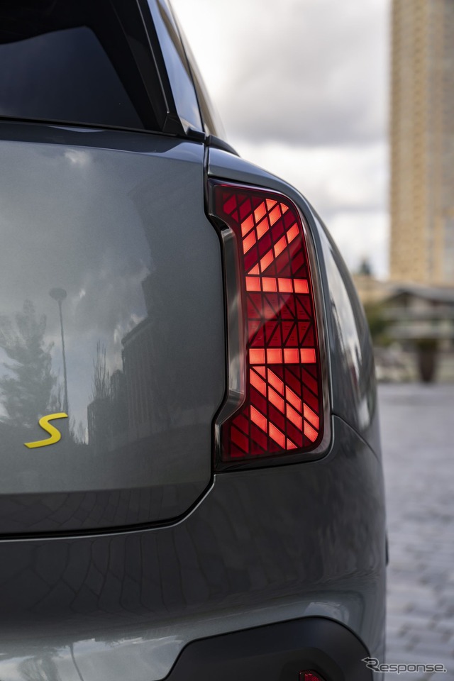 MINI カントリーマン(クロスオーバー)新型のEV