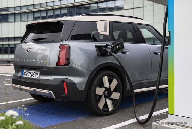MINI カントリーマン(クロスオーバー)新型のEV
