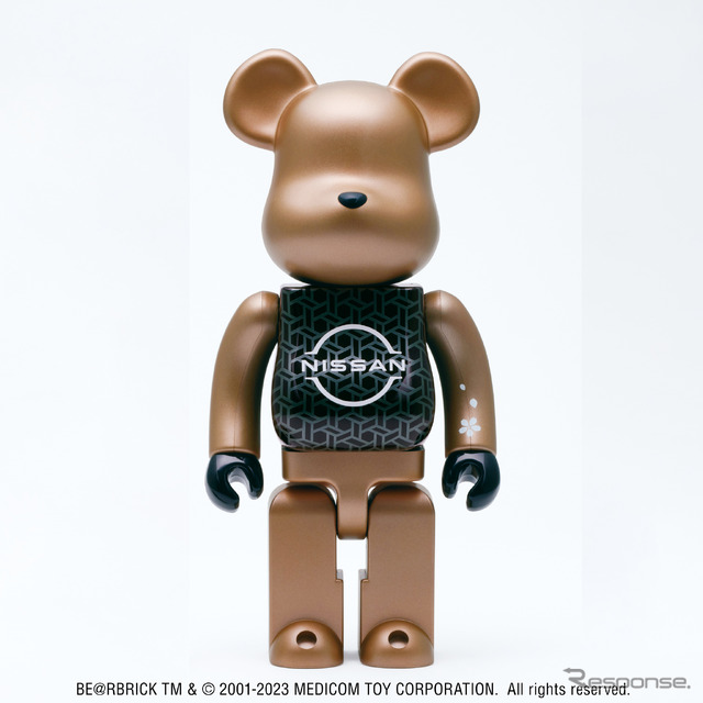 NISSAN 90周年記念 BE@RBRICK 100% & 400%
