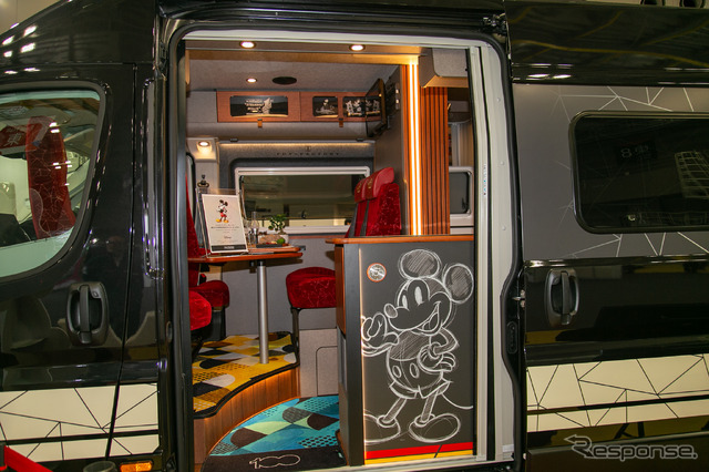 ディズニーの仲間たちと旅へ出よう! 限定5台の超プレミアムキャンピングカーが登場……ジャパンモビリティショー2023