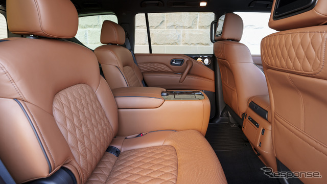 インフィニティ QX80 現行型