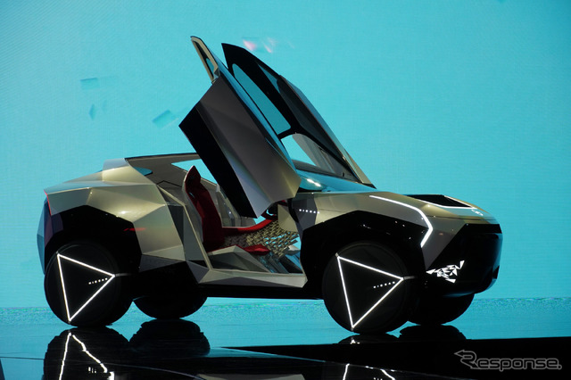日産自動車 ハイパーパンク(ジャパンモビリティショー2023)