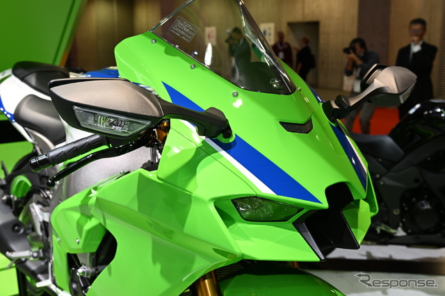 カワサキ Ninja ZX-10R 40th アニバーサリーエディション(ジャパンモビリティショー2023)