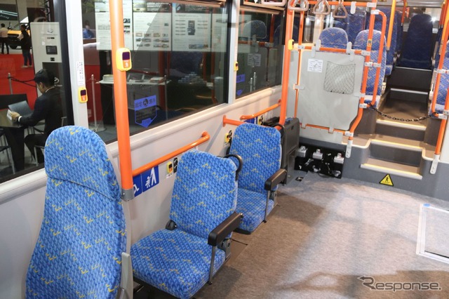 ジャパンモビリティショー:EVモーターズのEV路線バス