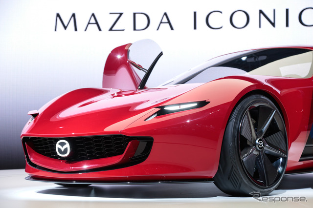 新時代のコンパクトスポーツコンセプト『MAZDA ICONIC SP』