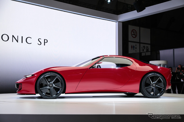 新時代のコンパクトスポーツコンセプト『MAZDA ICONIC SP』