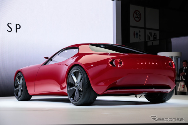 新時代のコンパクトスポーツコンセプト『MAZDA ICONIC SP』