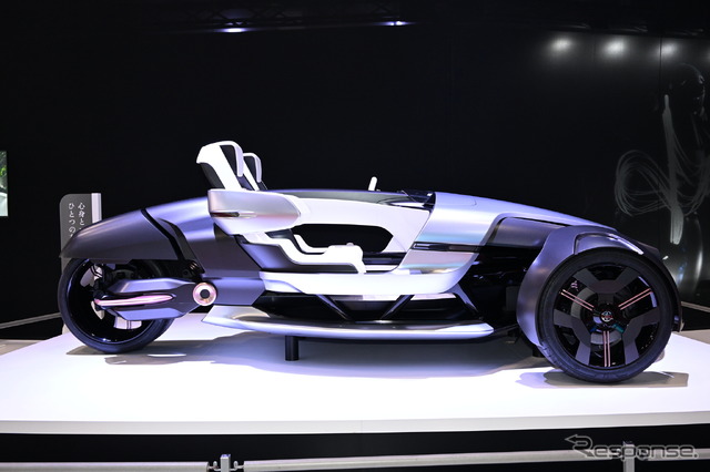 ヤマハ発動機の3輪オープンEVコンセプト『TRICERA(トライセラ)』(ジャパンモビリティショー2023)