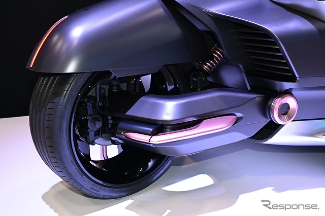 ヤマハ発動機の3輪オープンEVコンセプト『TRICERA(トライセラ)』(ジャパンモビリティショー2023)