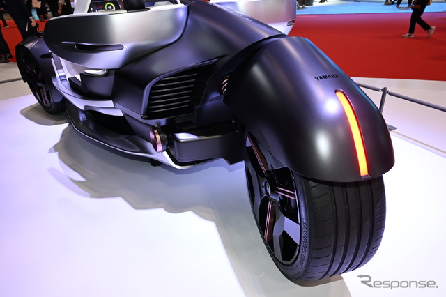 ヤマハ発動機の3輪オープンEVコンセプト『TRICERA(トライセラ)』(ジャパンモビリティショー2023)