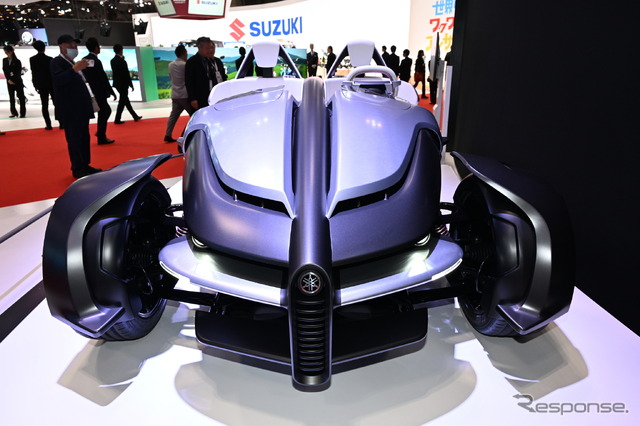 ヤマハ発動機の3輪オープンEVコンセプト『TRICERA(トライセラ)』(ジャパンモビリティショー2023)
