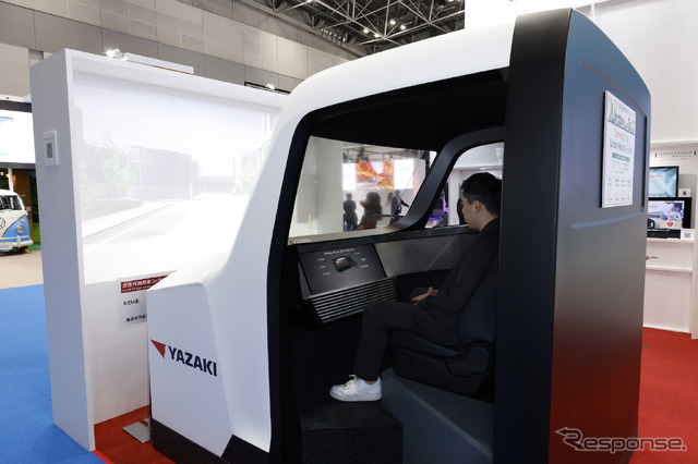 次世代商用車コックピット