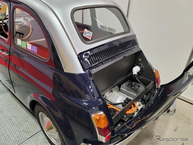 EV化されたフィアット500のアート車両「GIOIA ev」(ジオイア イーブイ)